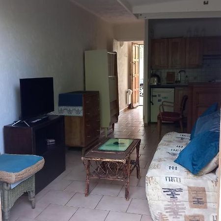 Studio-Jardinet-Parking Apartment กราส ภายนอก รูปภาพ